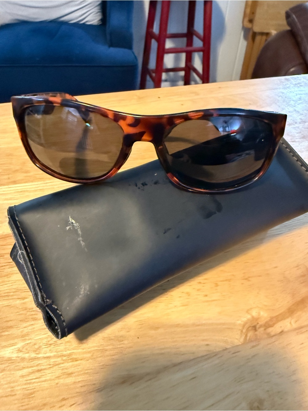 Tortoiseshell Women's Sunglasses - Classic Brown Lenses